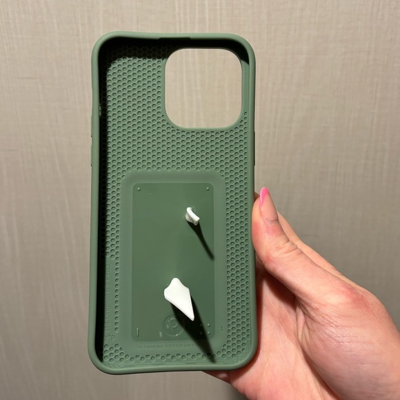 Sage Green Loopy (Righty) for 14 Pro Max - Picture 4 of 5